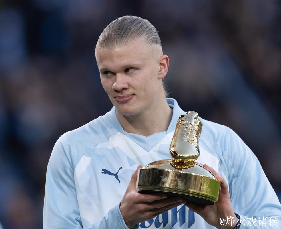 哈兰德荣膺2025年挪威金球奖 连续第六年获得该奖项 哈兰德荣膺2025年挪威金球奖 连续第六年获得该奖项